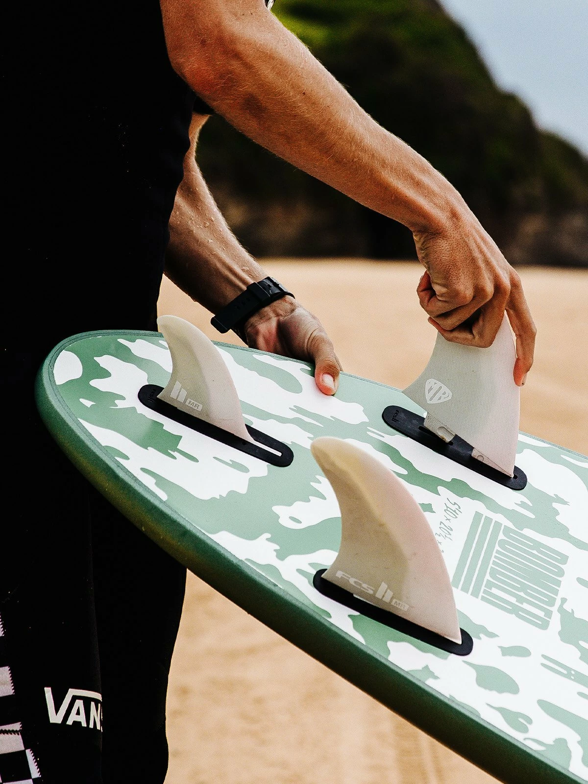 SOFTECH SOFT SURFBOARD Bomber Shortboard - 6'4 8 SOFTECH SOFT SURFBOARD Bomber Shortboard - 6'4 - Image 8